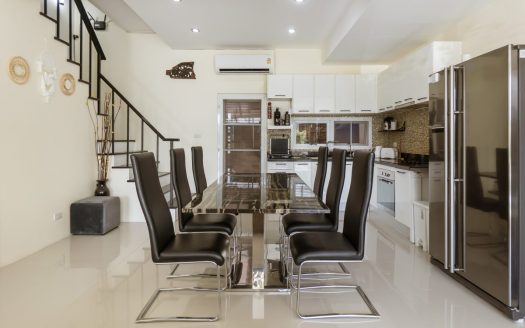 Sunny Paradise Townhouse Kamala